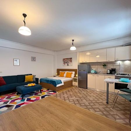 Studio Deluxe Uniri Букурещ Екстериор снимка