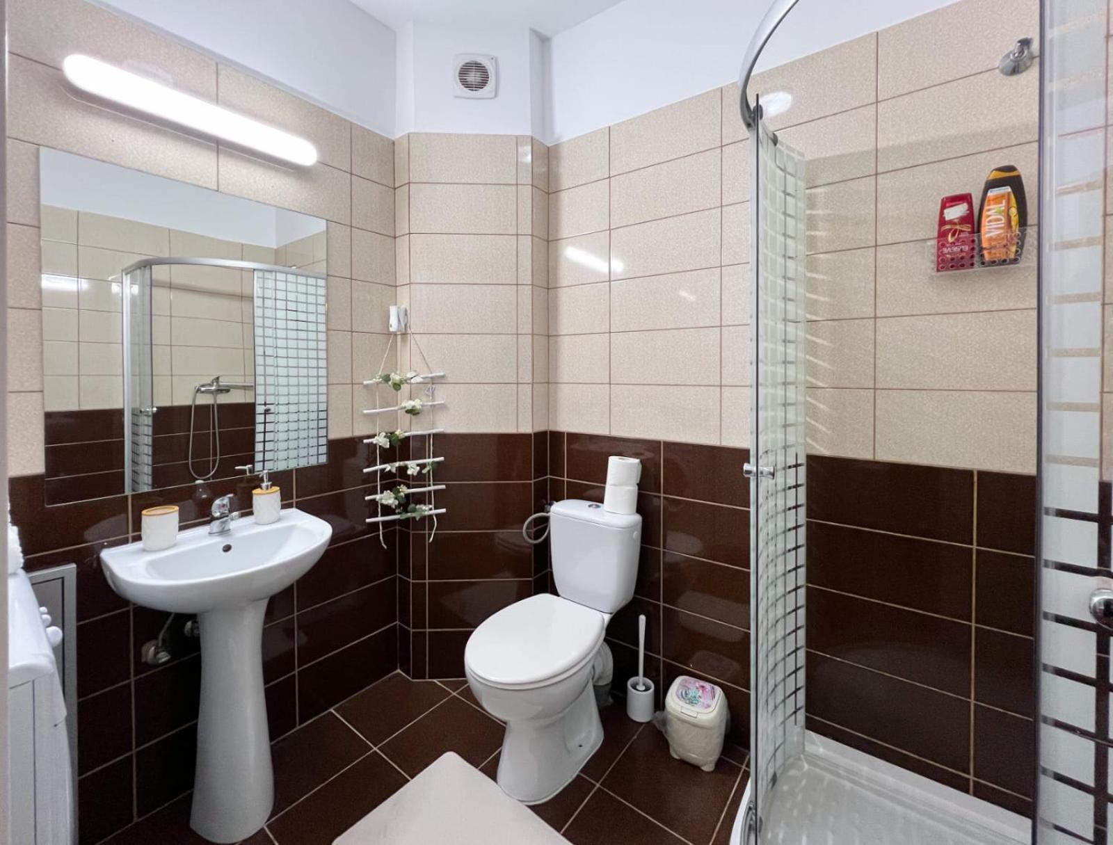 Studio Deluxe Uniri Букурещ Екстериор снимка