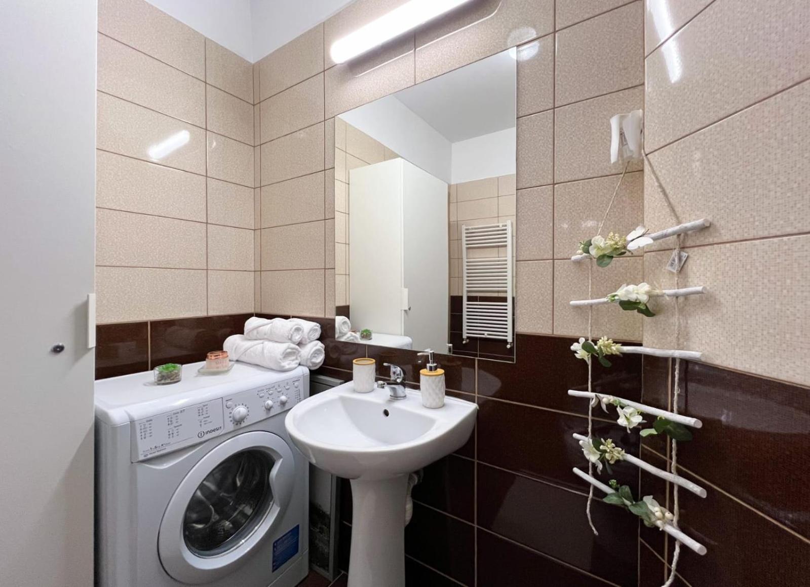 Studio Deluxe Uniri Букурещ Екстериор снимка